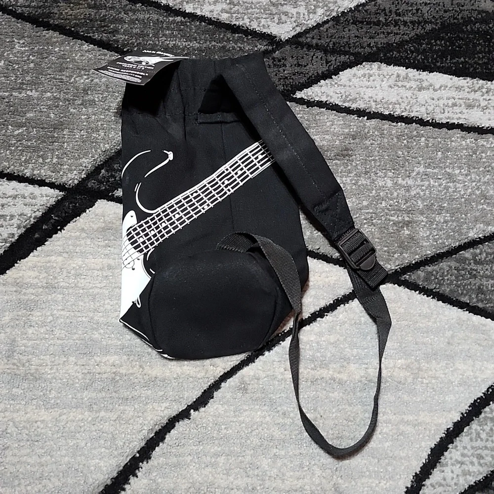 JACK DANIELS MUSIC SERIES GUITAR BLK SLING BOTTLE TRAVEL BAG 2020/21 EDITION